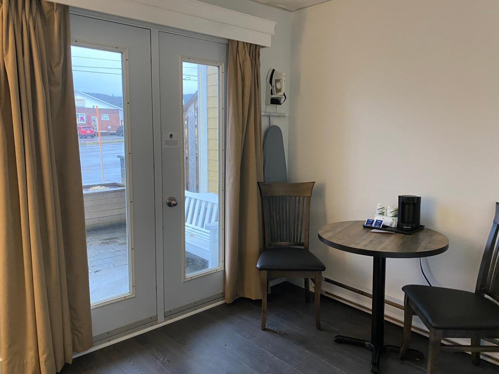 Ocean View Hotel Rocky Harbour Bagian luar foto