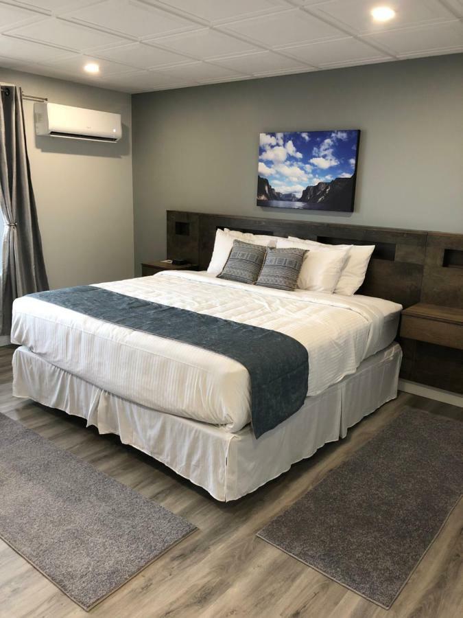 Ocean View Hotel Rocky Harbour Bagian luar foto